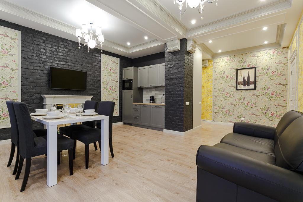 Royal Rent Minsk Apartment ภายนอก รูปภาพ