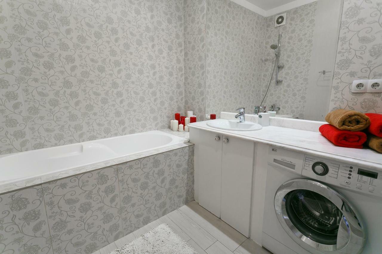 Royal Rent Minsk Apartment ภายนอก รูปภาพ
